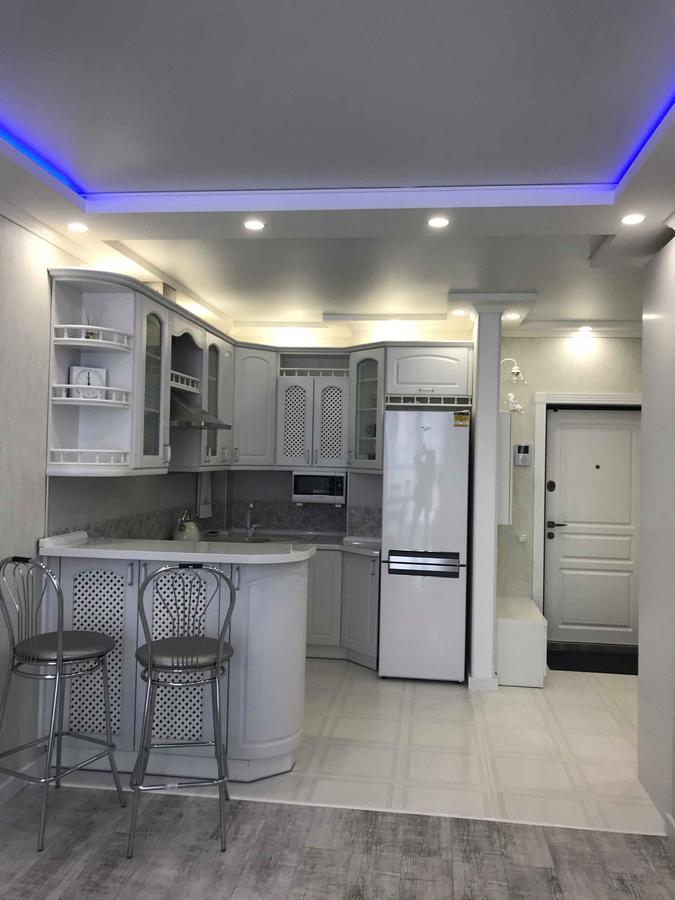 Luxe Apartment On Drahomanova Kyiv Exterior photo